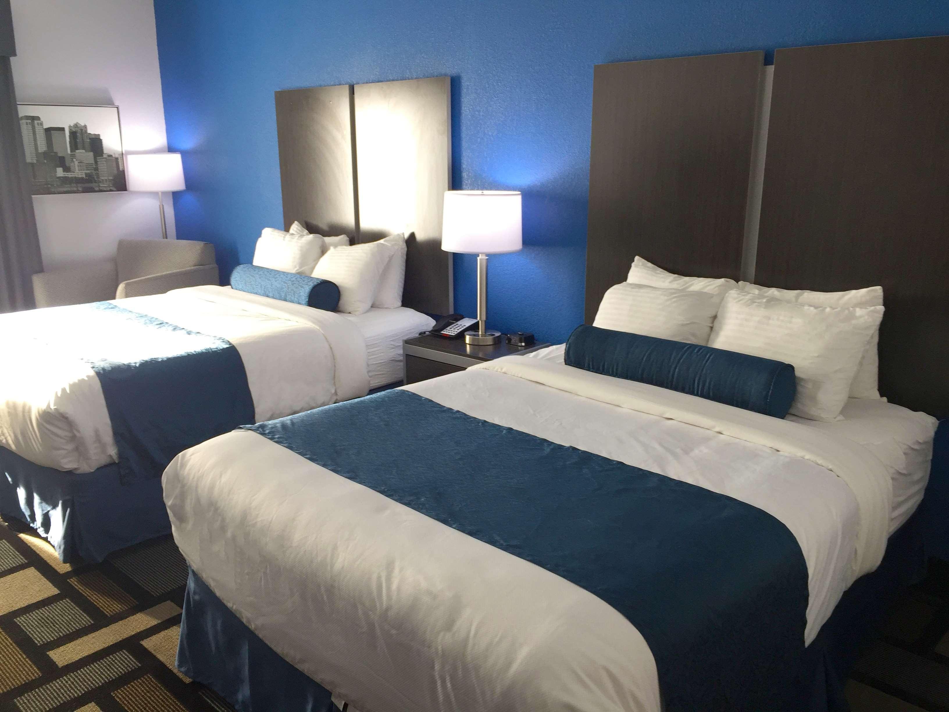 Best Western Plus Birmingham Inn & Suites Exteriör bild