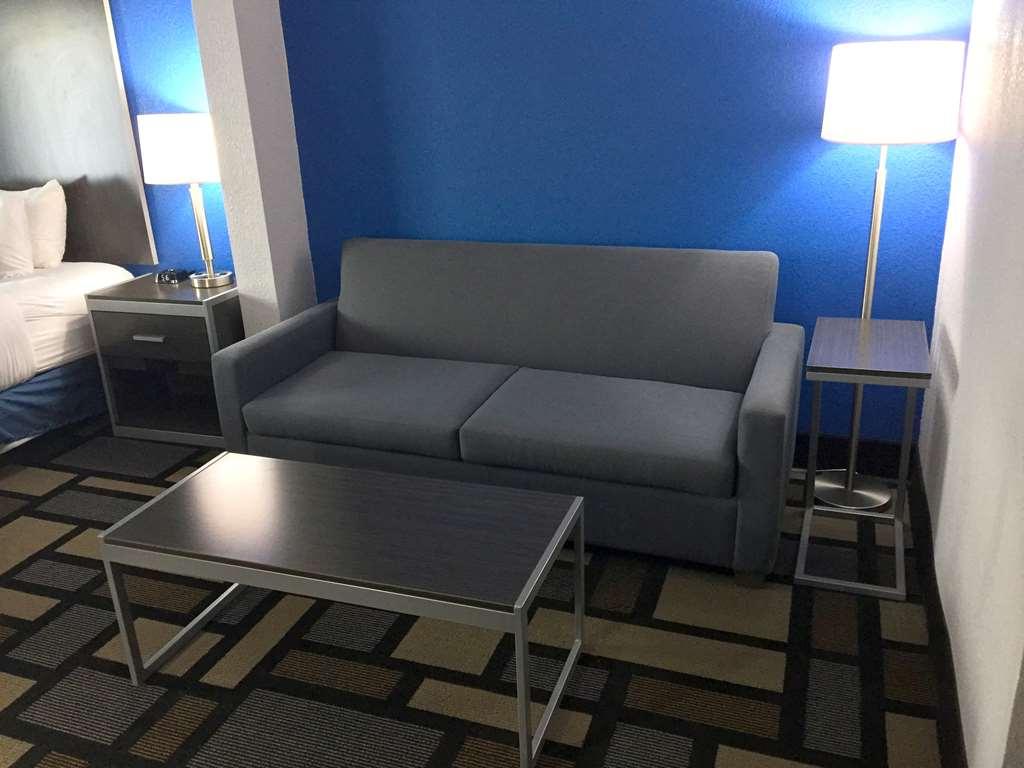 Best Western Plus Birmingham Inn & Suites Rum bild
