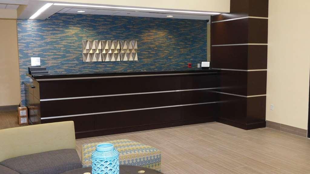 Best Western Plus Birmingham Inn & Suites Inreriör bild
